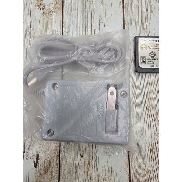 Nintendo 2DS Red/White Handheld Gaming System Console Tested W/Charger & 5 Games - Picture 6 of 9